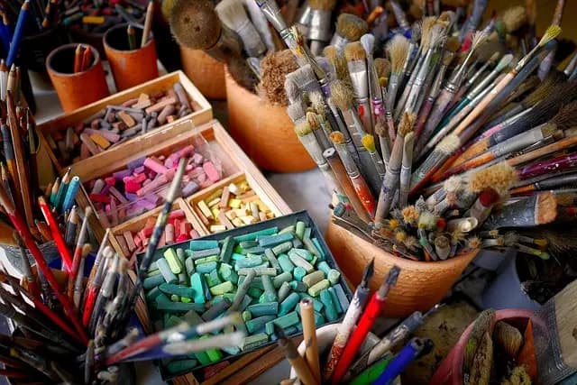 How to Choose the Best Paints for Your Home DIY Projects
